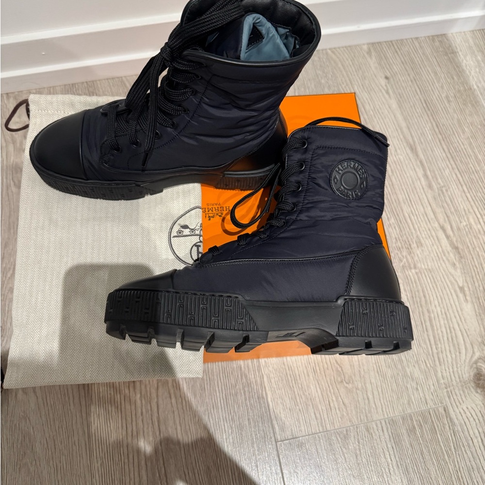 Black High-Top Men's Boots - Picture 2 of 6